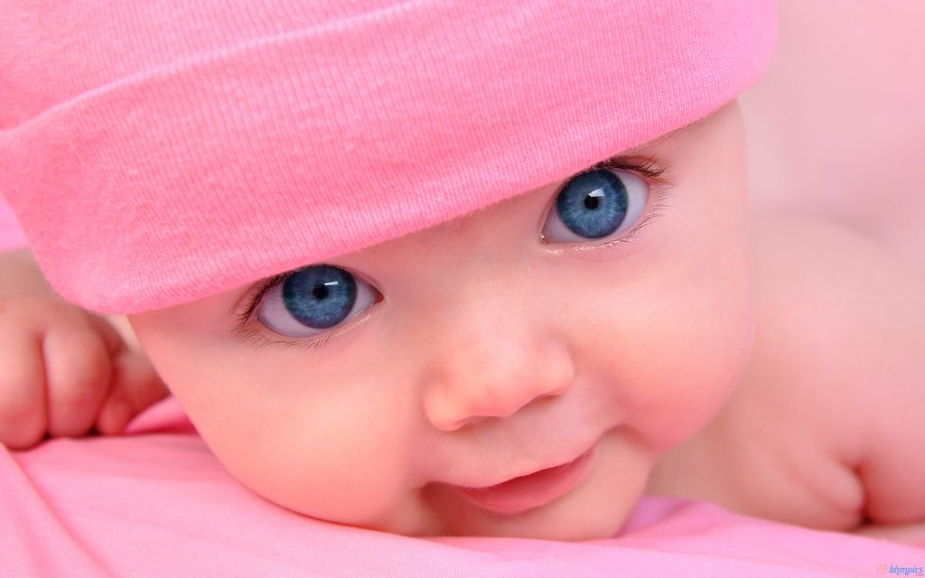 Cute-Blue-Eyes-Baby