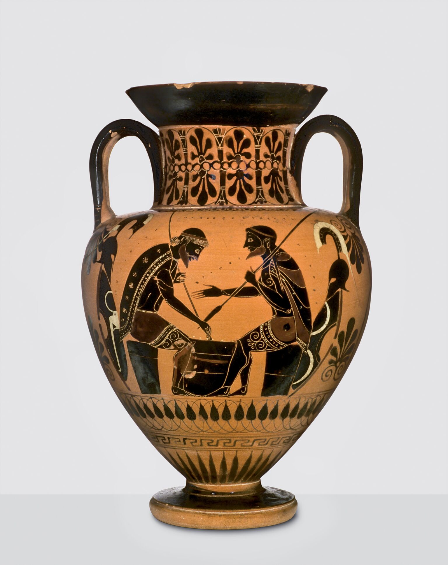 Μελανόμορφος αμφορέας με παράσταση του Αχιλλέα και του Αίαντα που παίζουν επιτραπέζιο παιχνίδι περ. 540 π.Χ. Vulci Βασιλεία, Antikenmuseum Basel und Sammlung Ludwig  