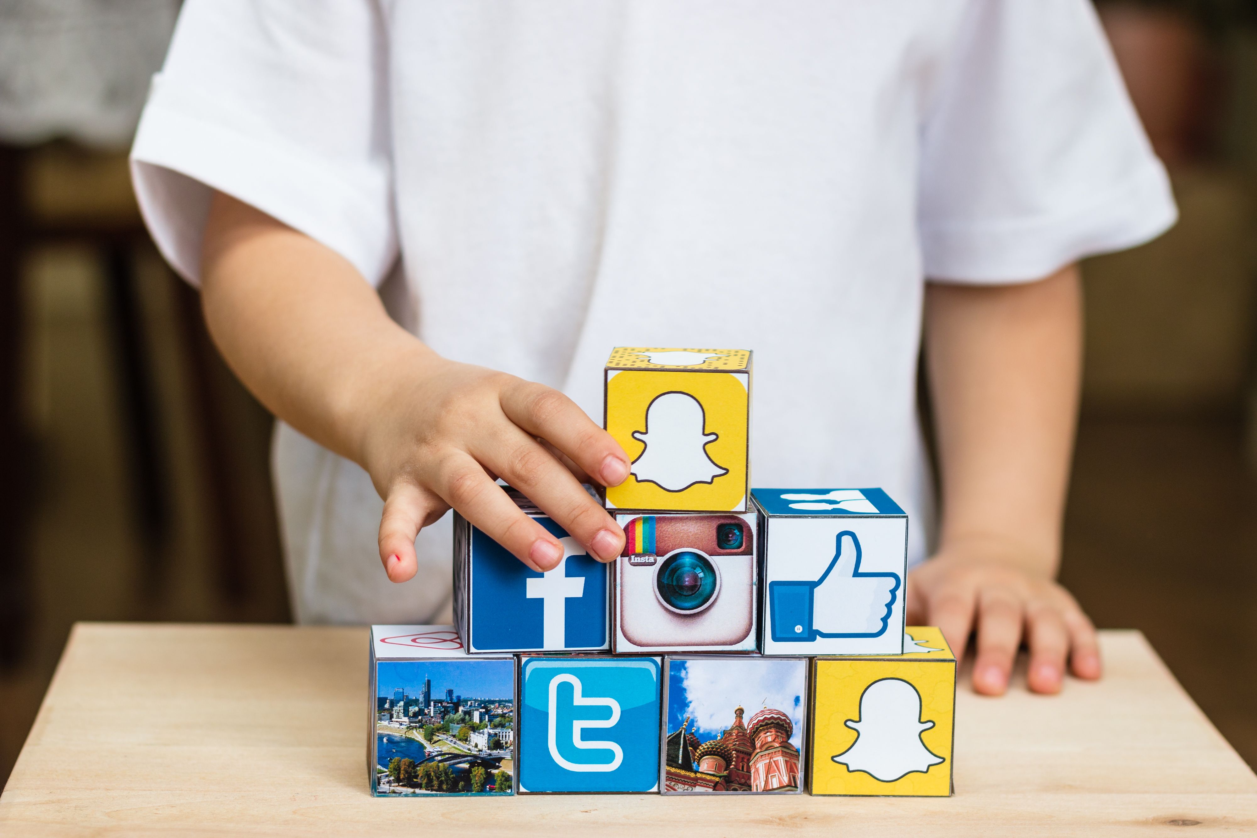 παιδί και social media